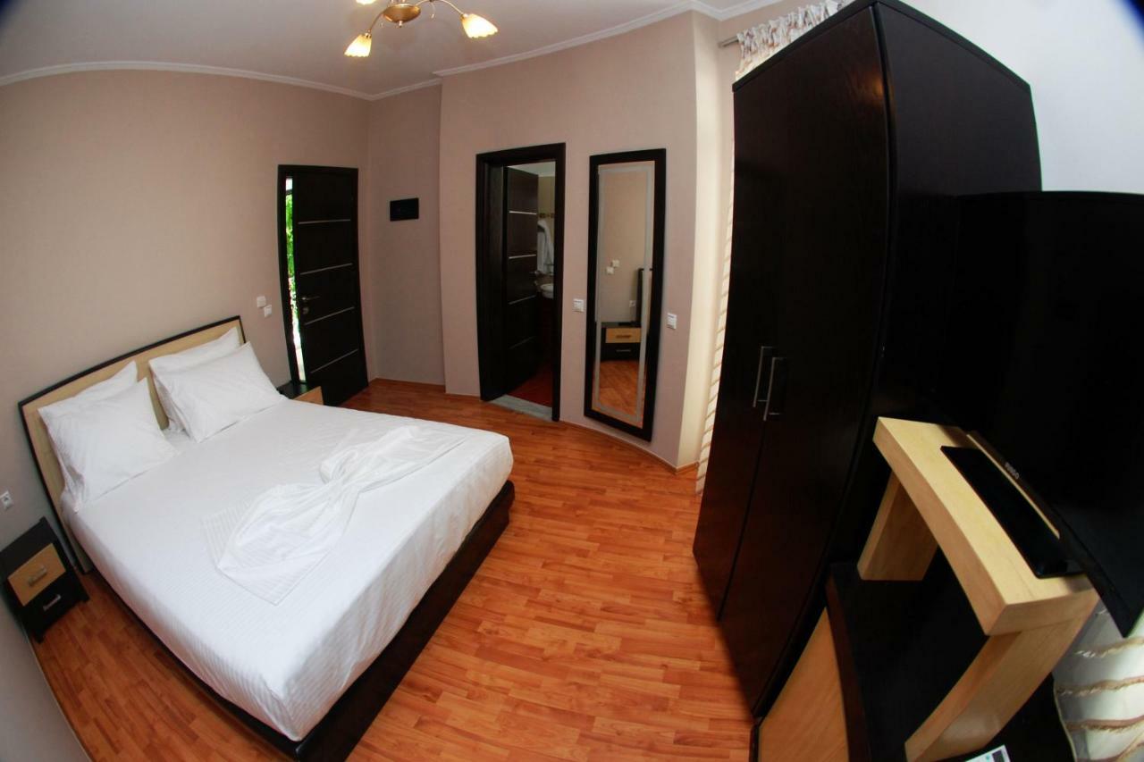 Hotel Ramo Saranda Εξωτερικό φωτογραφία